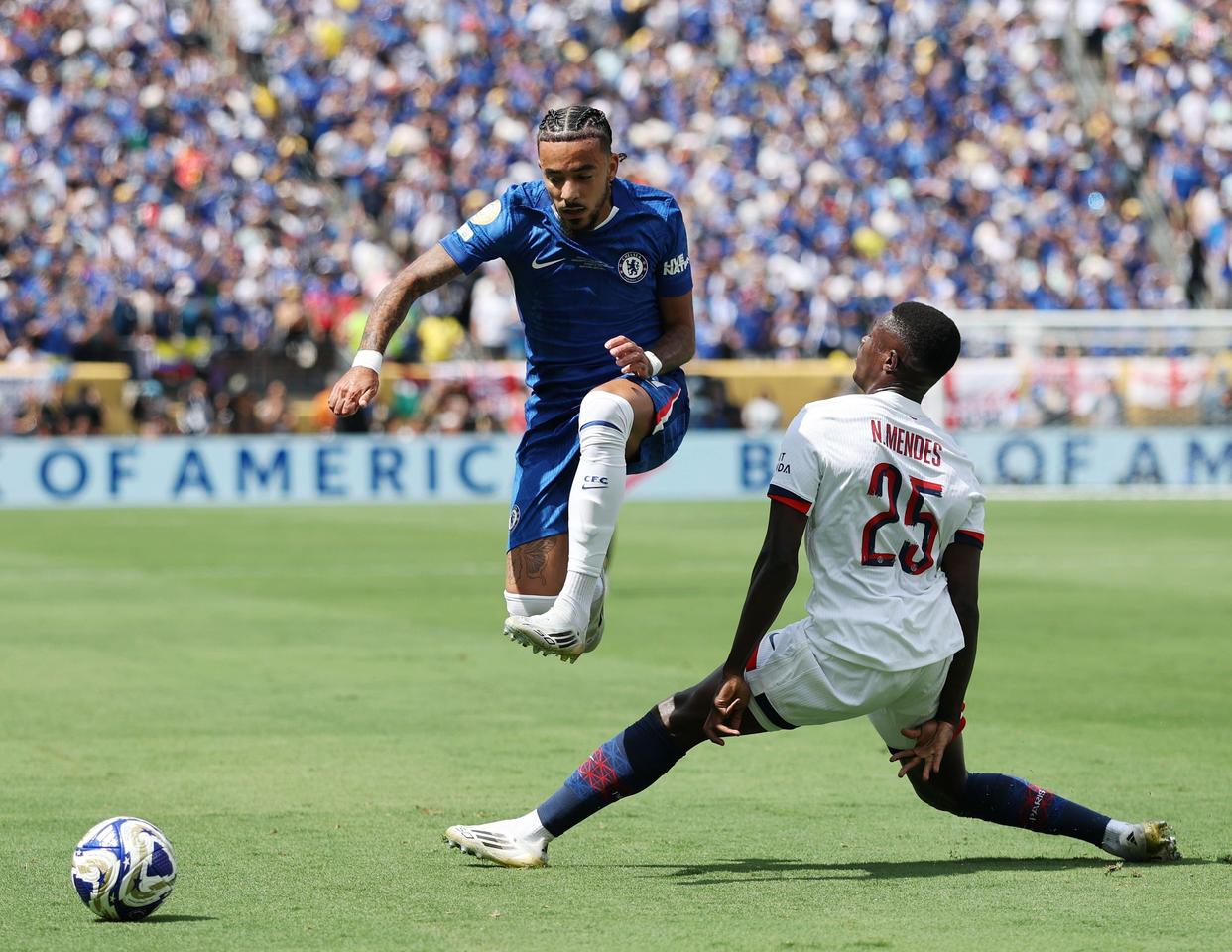 摩纳哥迎法国杯关键赛，加时末段防线松动，引发热议，身体对抗强度拉满的简单介绍